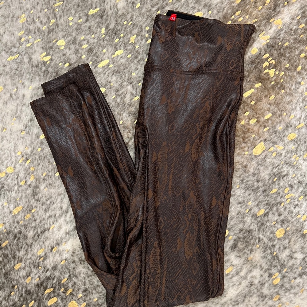 SPANX Faux Snakeskin Legging